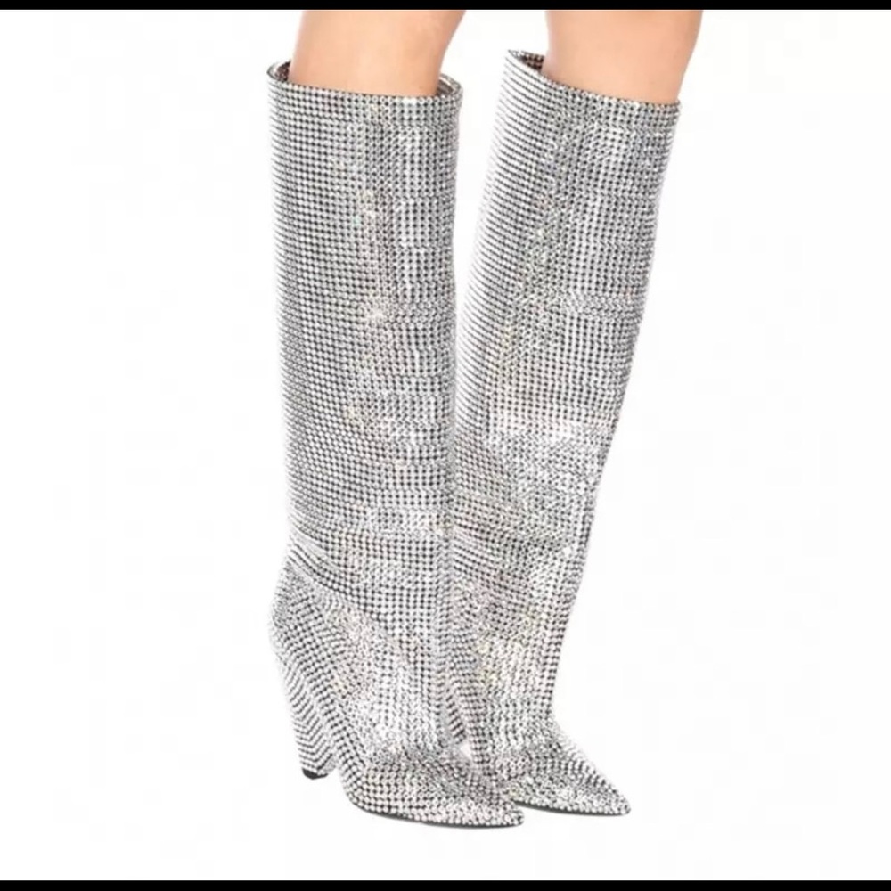 Rhinestones boots size 6